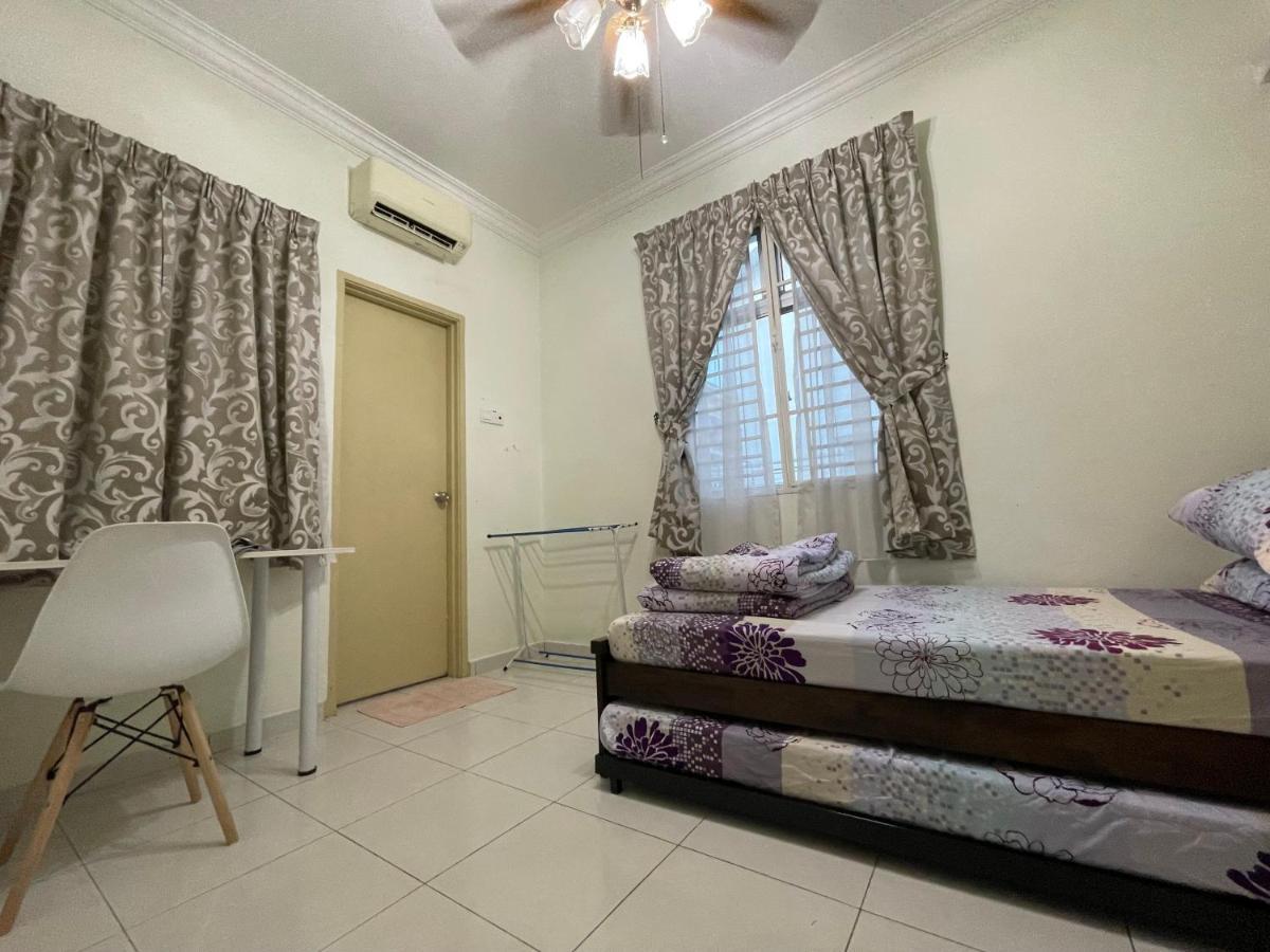 Hotel 3R D'Latania Senawang Seremban Esterno foto